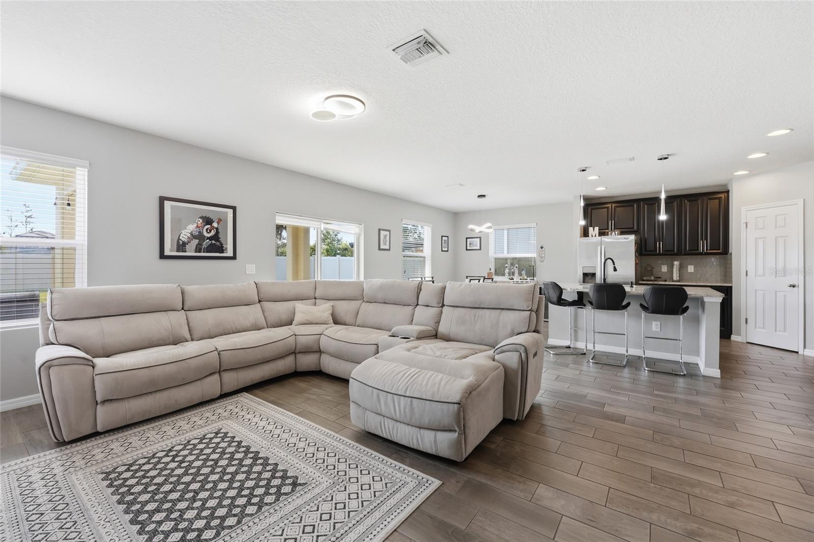 Image 8 of 33 For 19416 Roseate Drive