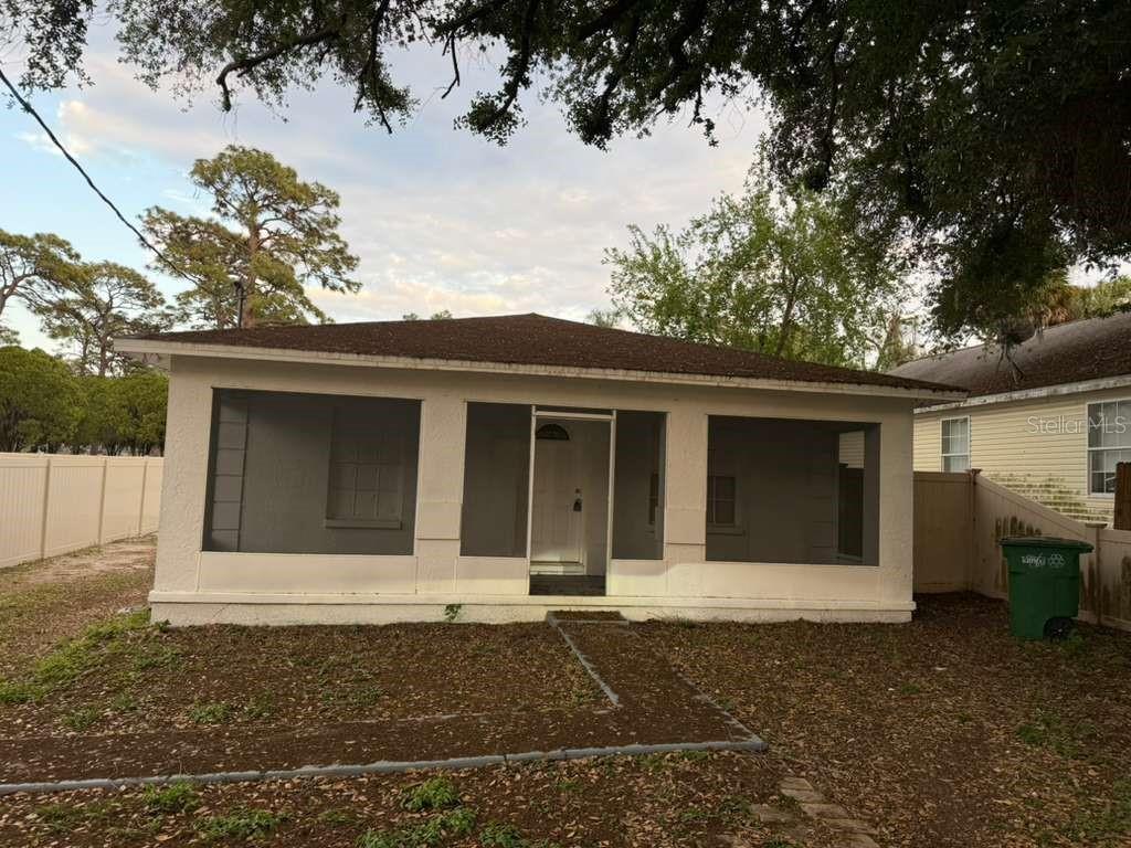 Listing Details for 4407 44th Street, TAMPA, FL 33610