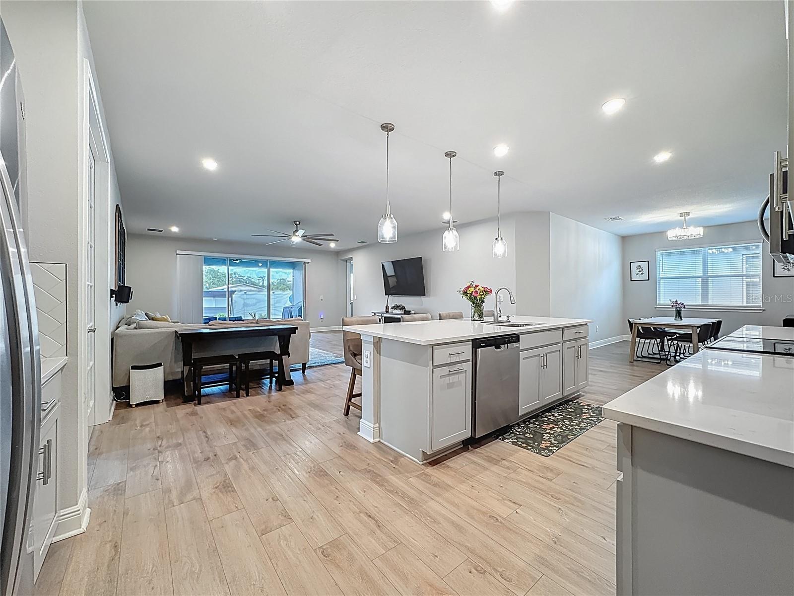 Image 14 of 61 For 5215 123rd Avenue E