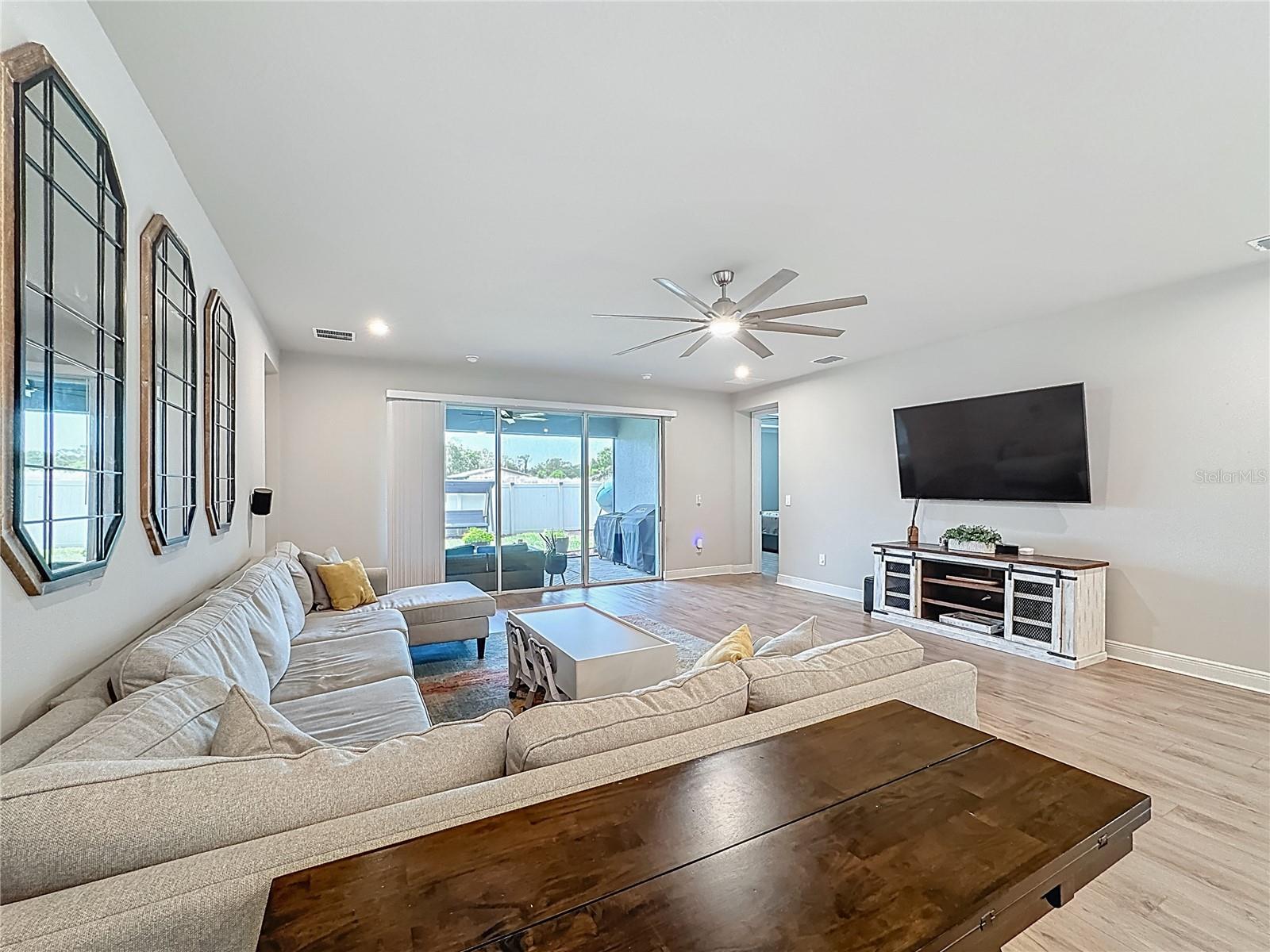 Image 23 of 61 For 5215 123rd Avenue E