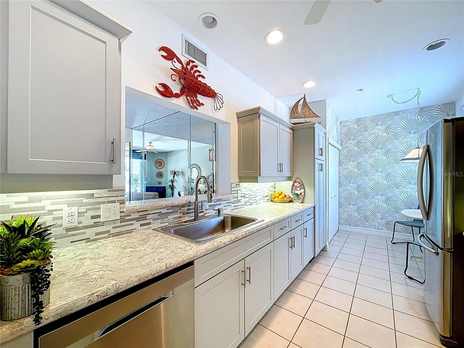 Image 12 of 84 For 7 Island Park Place 204