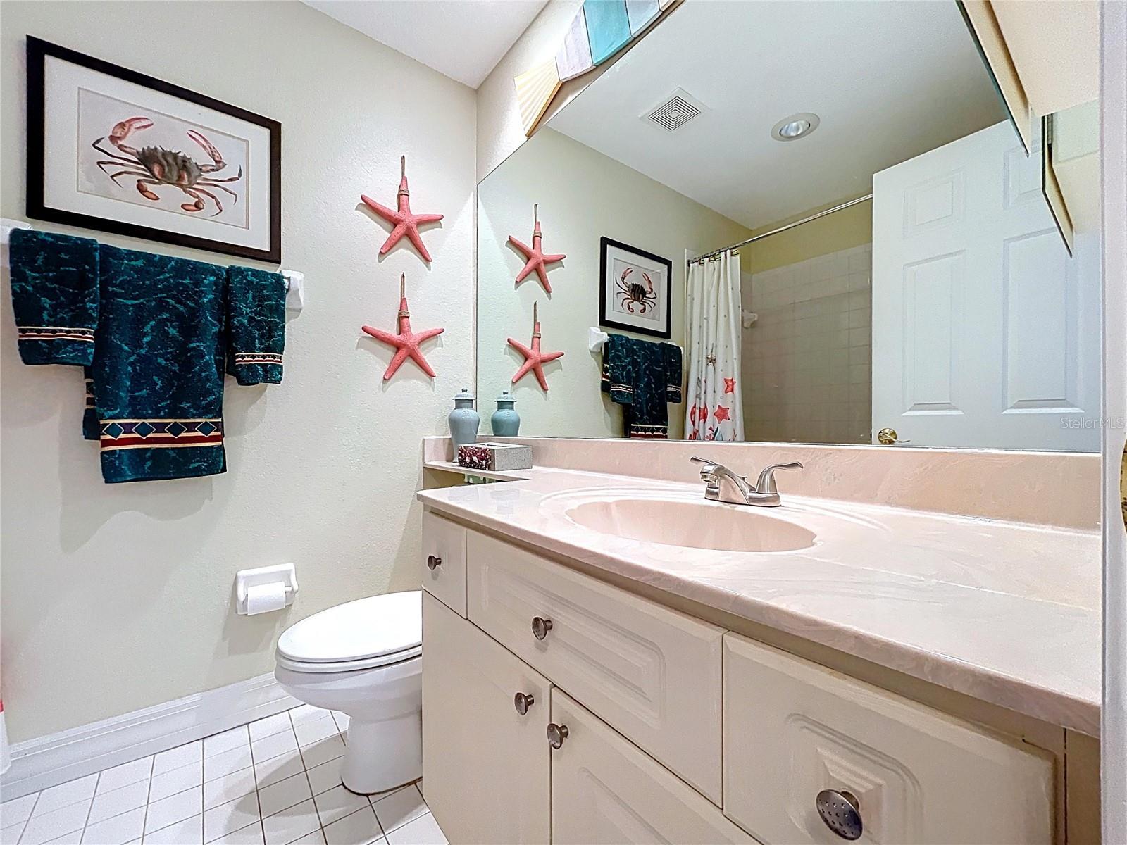 Image 21 of 84 For 7 Island Park Place 204