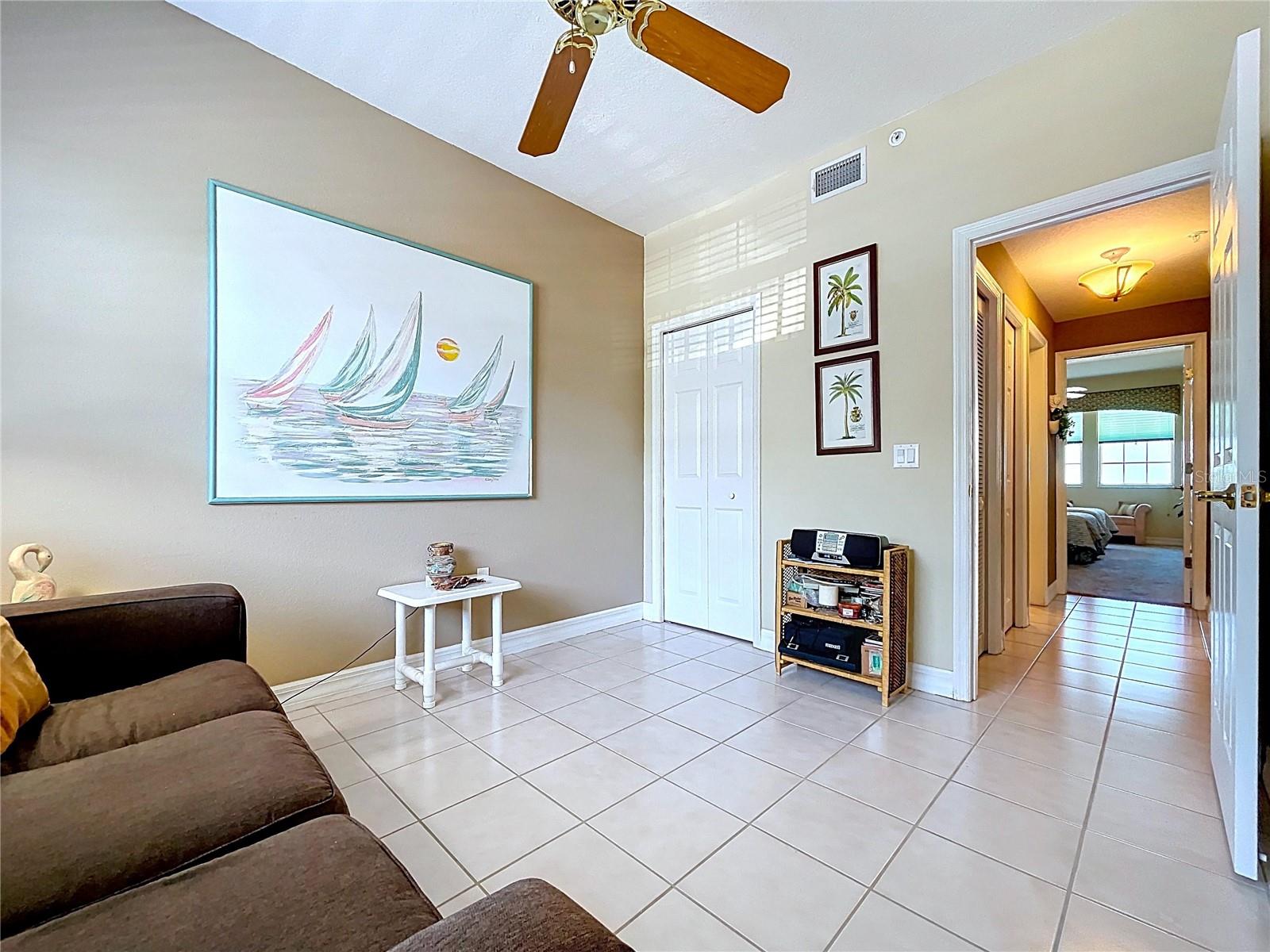 Image 24 of 84 For 7 Island Park Place 204