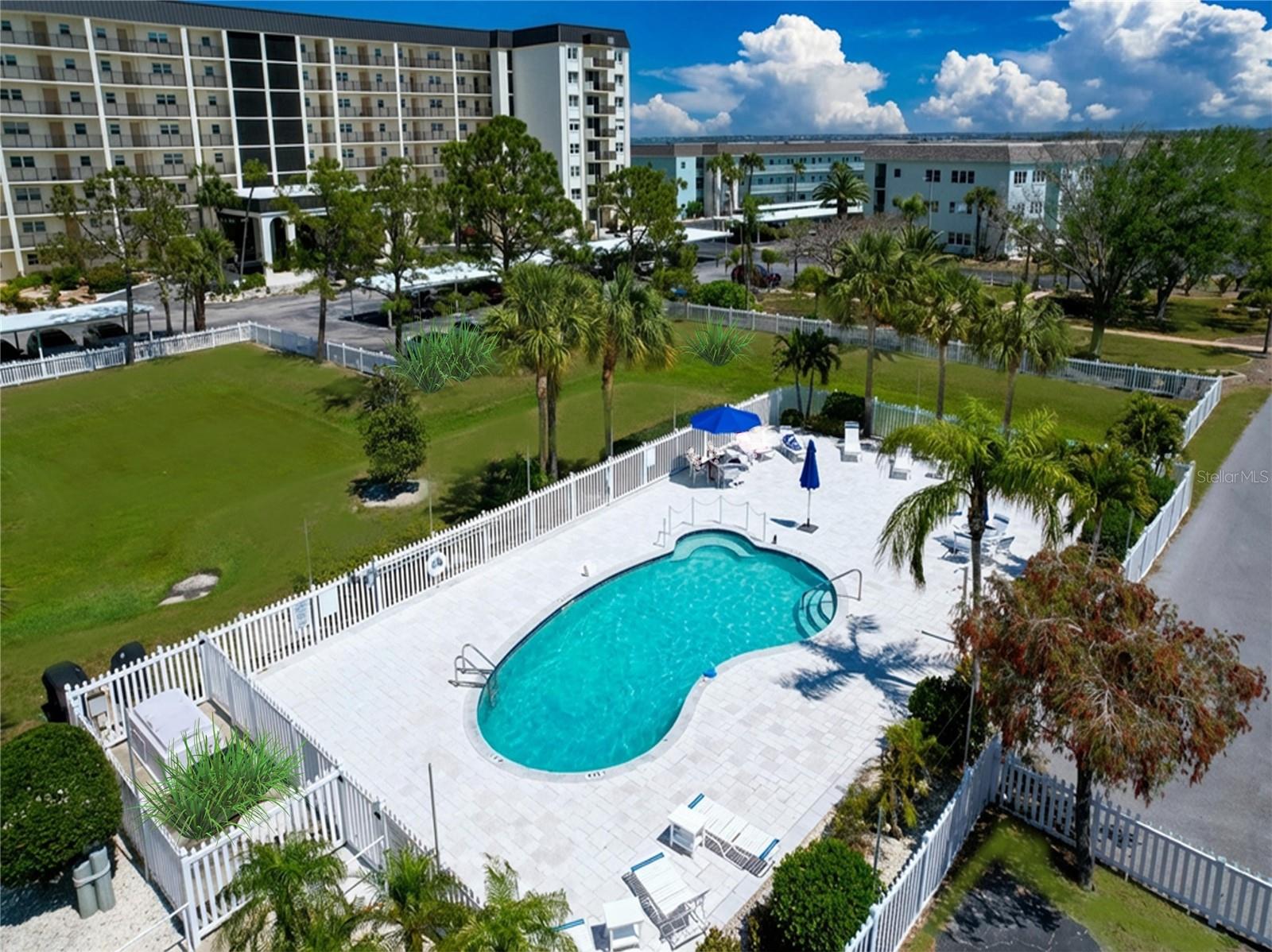 Image 34 of 84 For 7 Island Park Place 204