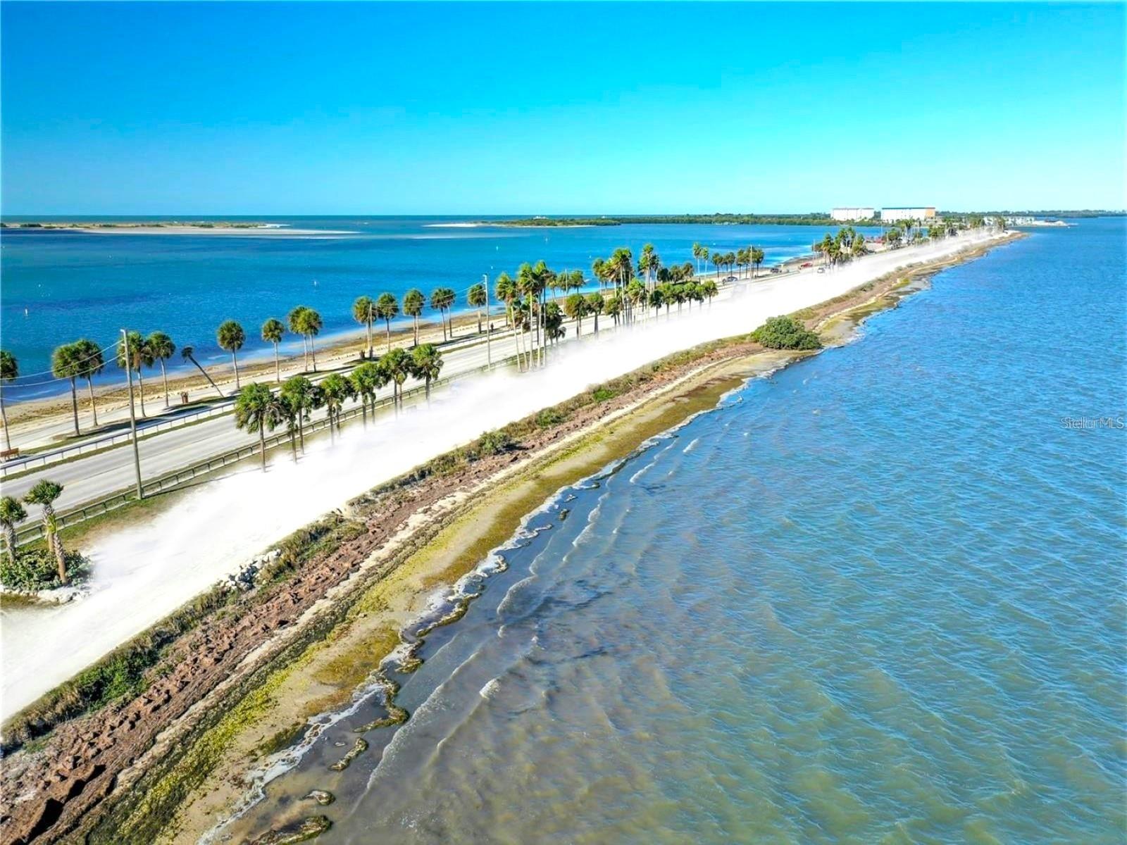 Image 61 of 84 For 7 Island Park Place 204