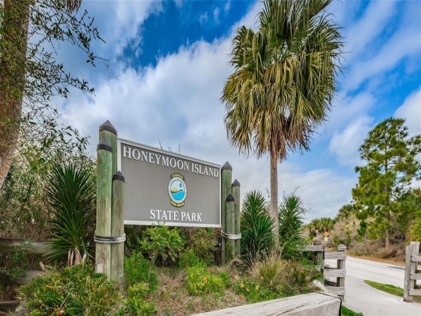 Image 76 of 84 For 7 Island Park Place 204