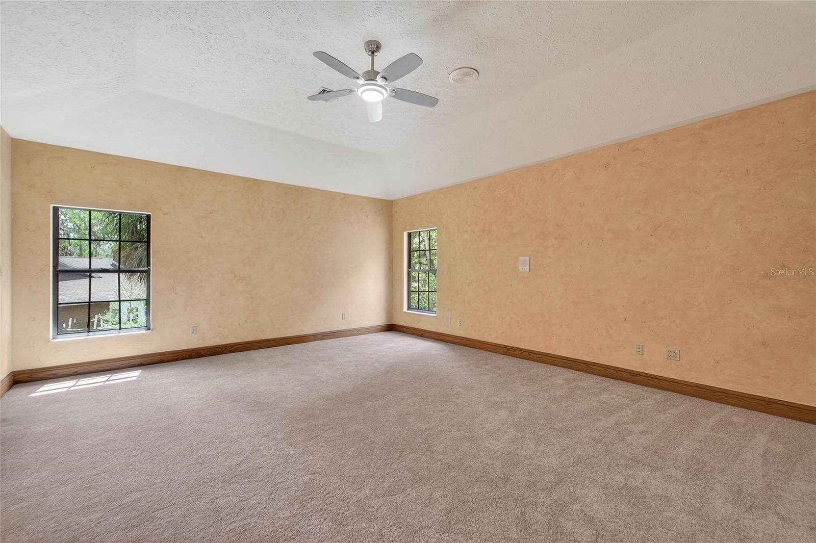 Image 16 of 88 For 902 River Rapids Avenue