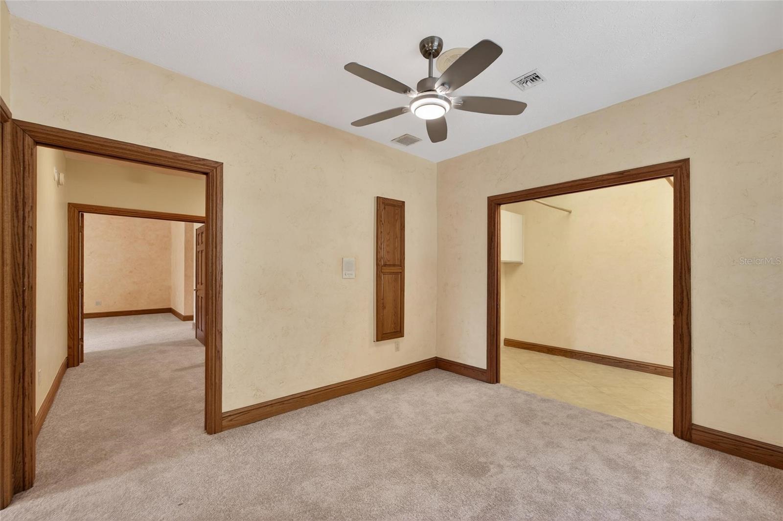 Image 31 of 88 For 902 River Rapids Avenue