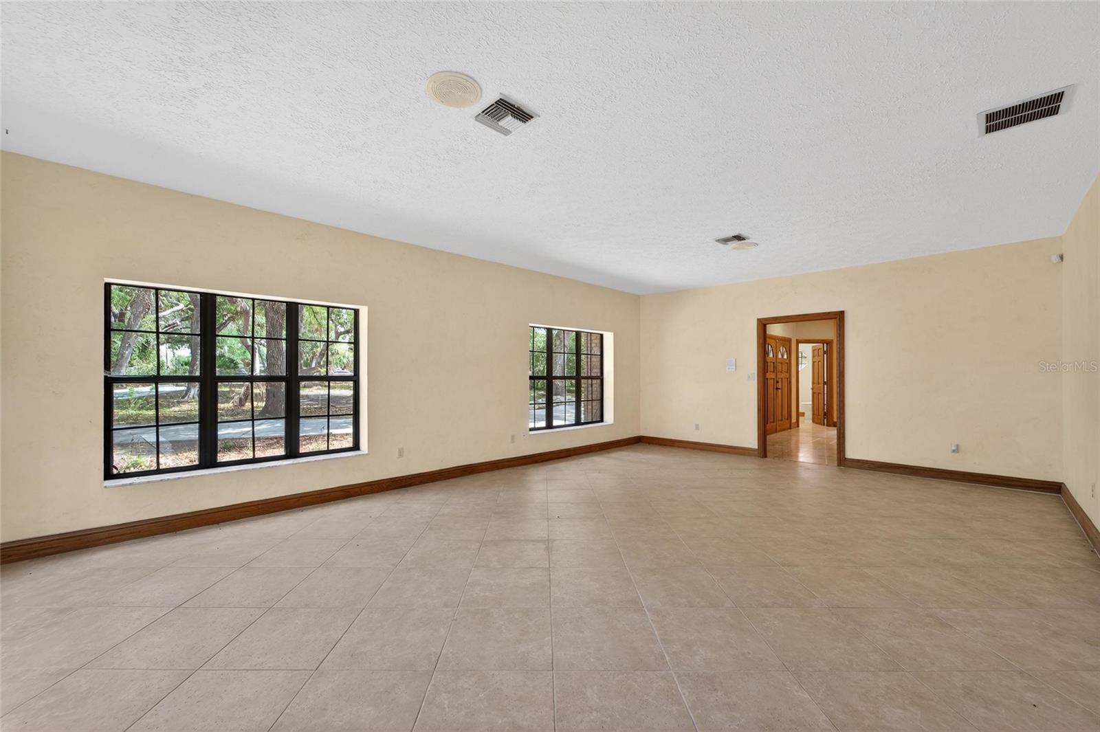 Image 42 of 88 For 902 River Rapids Avenue