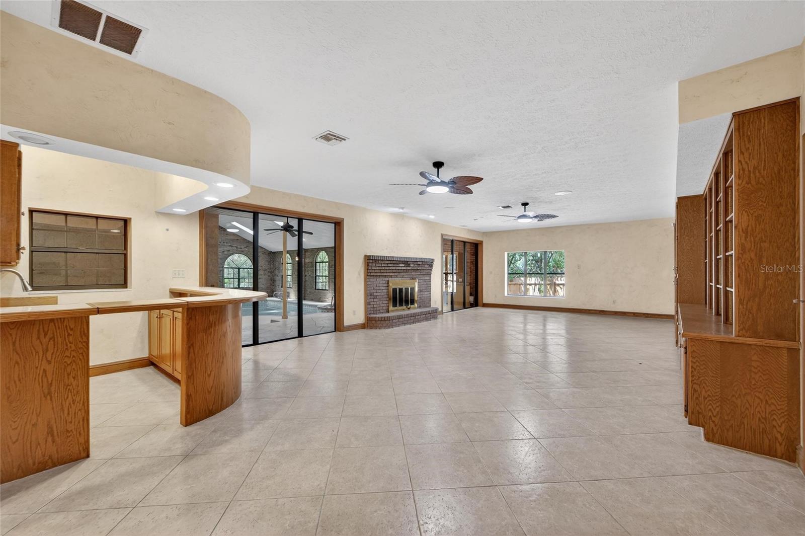 Image 46 of 88 For 902 River Rapids Avenue