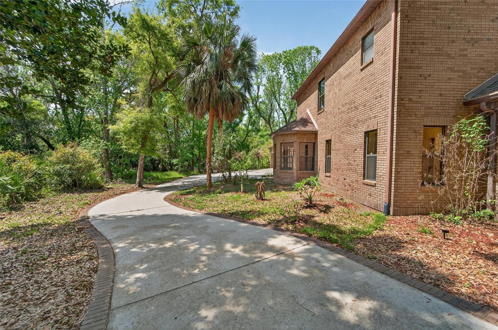 Image 7 of 88 For 902 River Rapids Avenue