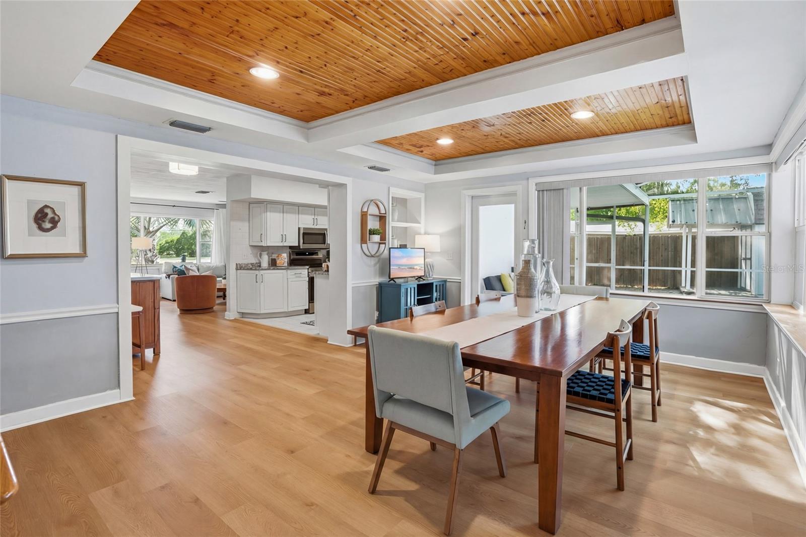 Image 5 of 45 For 1349 78th Avenue N