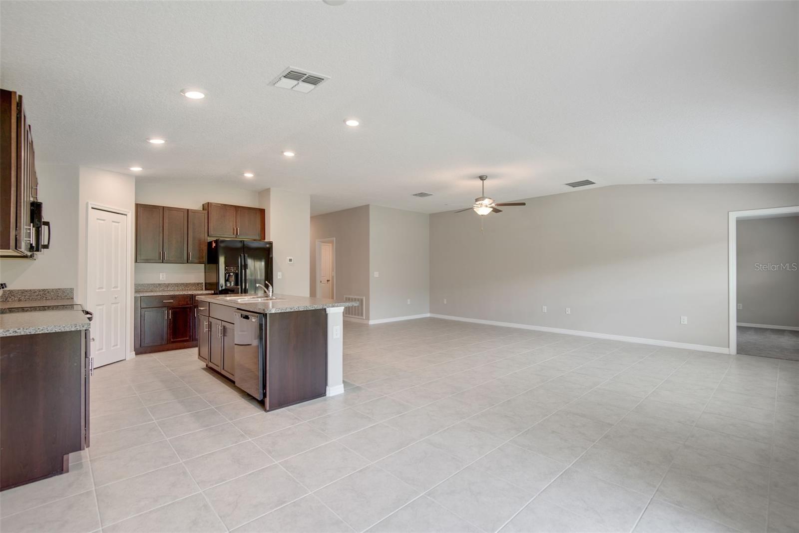 Image 8 of 25 For 7122 Samuel Ivy Drive