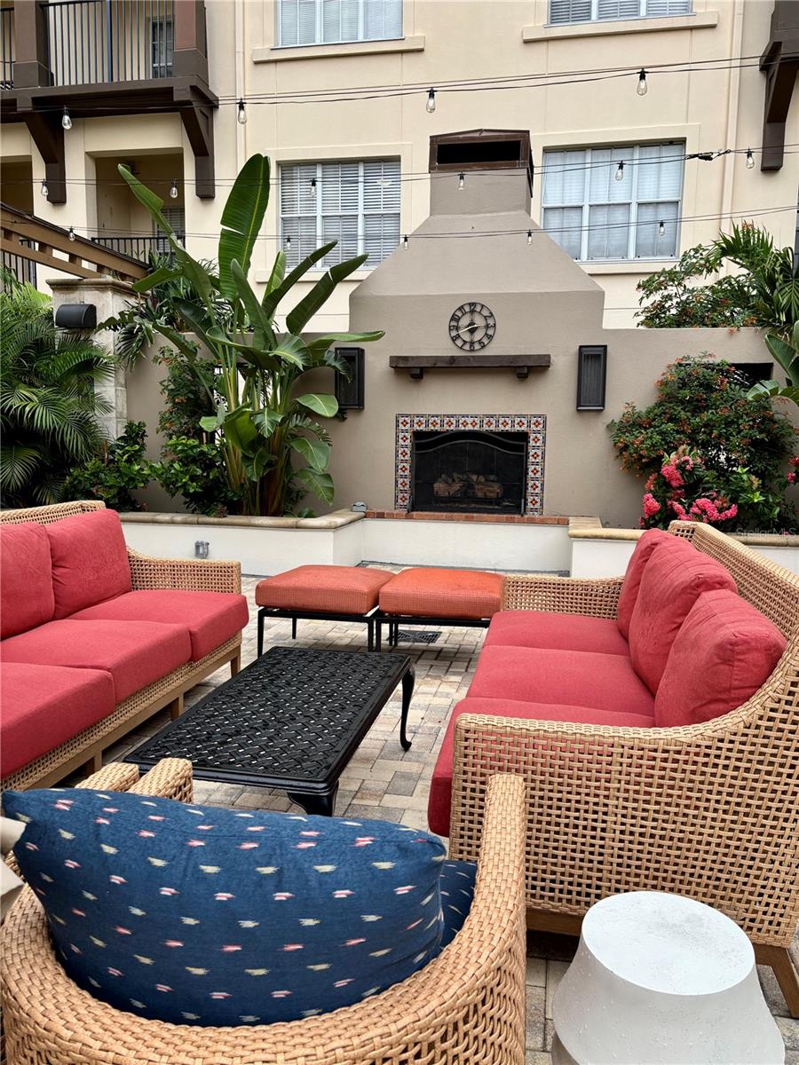 Image 20 of 22 For 200 4th Avenue S 329