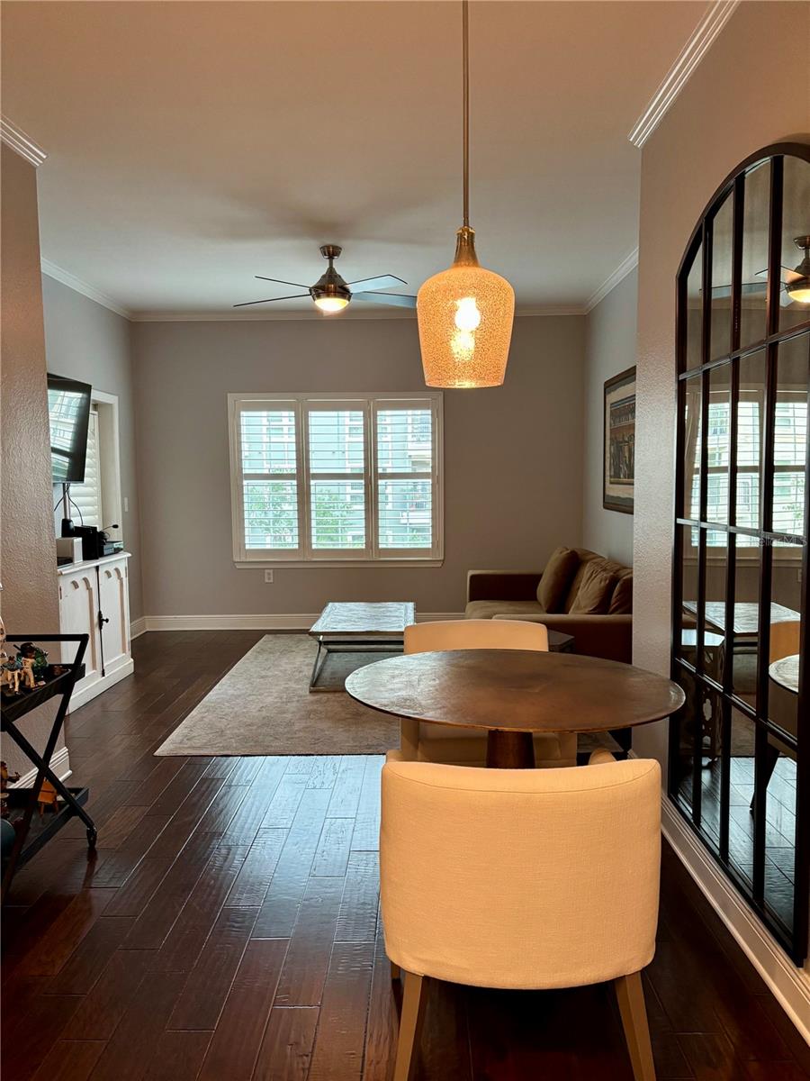 Image 7 of 22 For 200 4th Avenue S 329