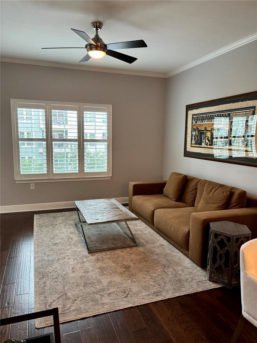 Image 8 of 22 For 200 4th Avenue S 329