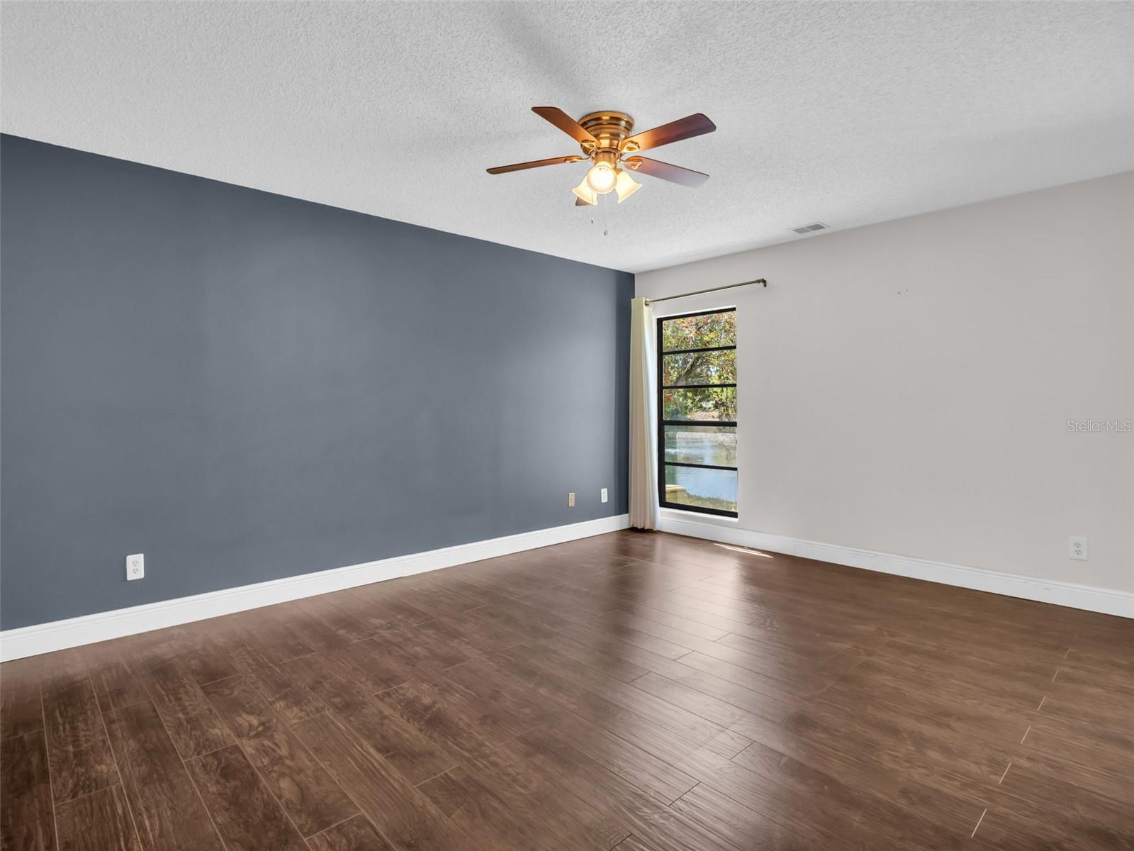 Image 25 of 56 For 1801 Lake Road 20c