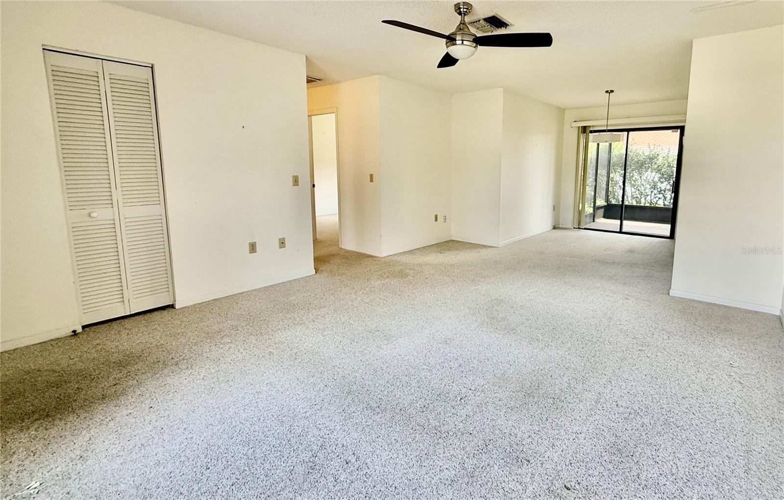 Image 11 of 30 For 15468 Atwater Drive