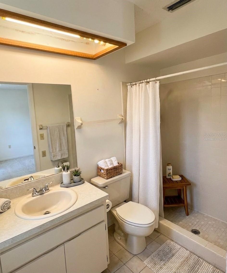 Image 8 of 30 For 15468 Atwater Drive