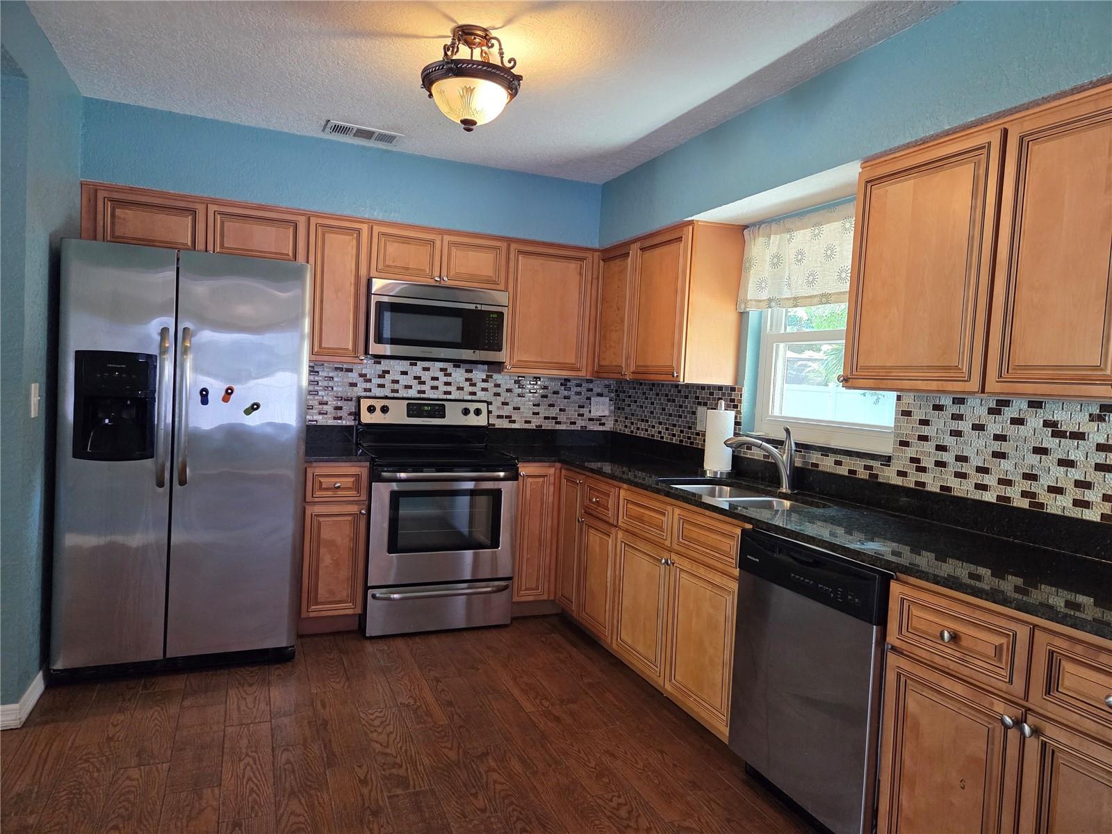 Image 15 of 36 For 5814 20th Ave S