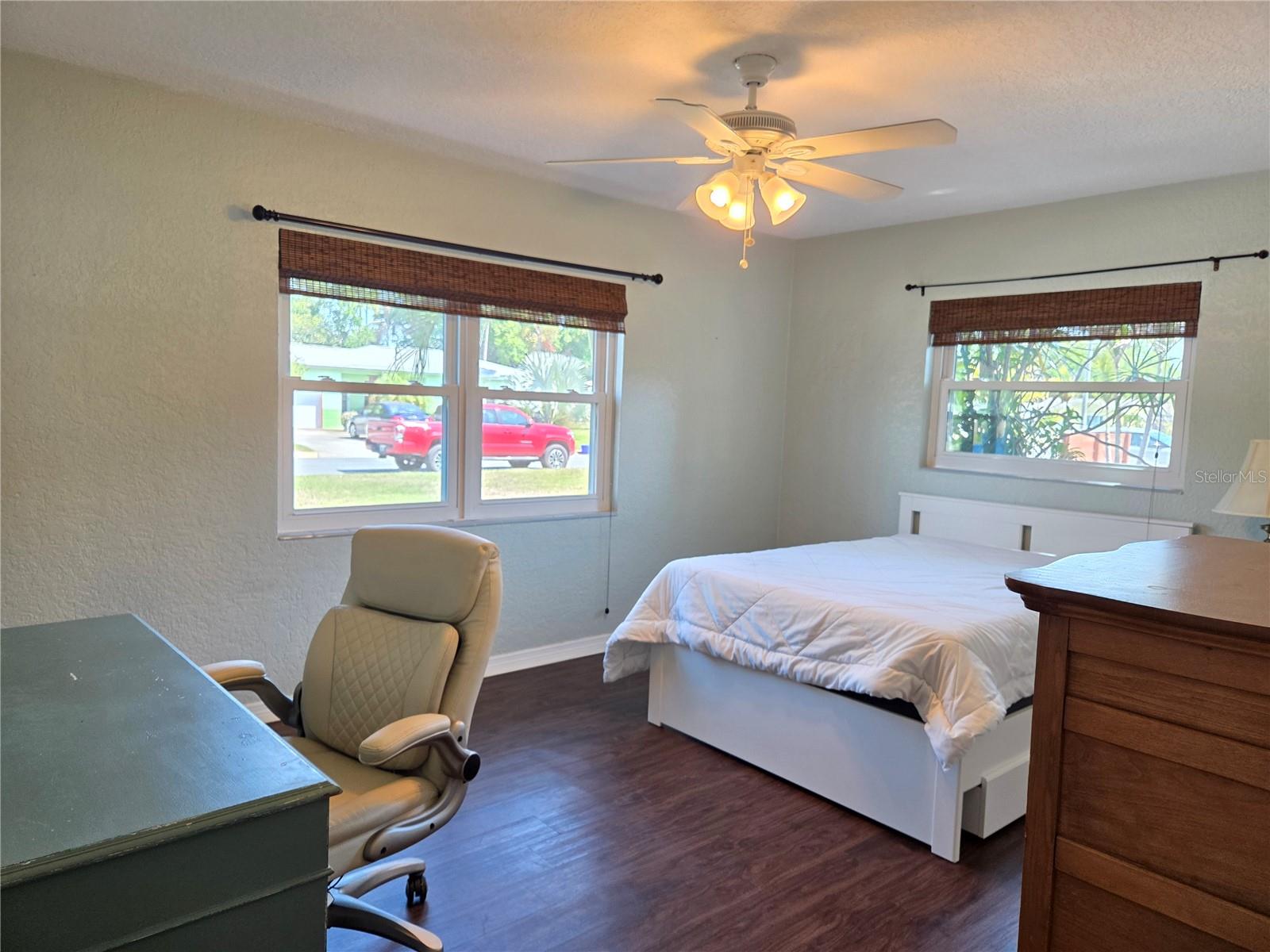 Image 4 of 36 For 5814 20th Ave S