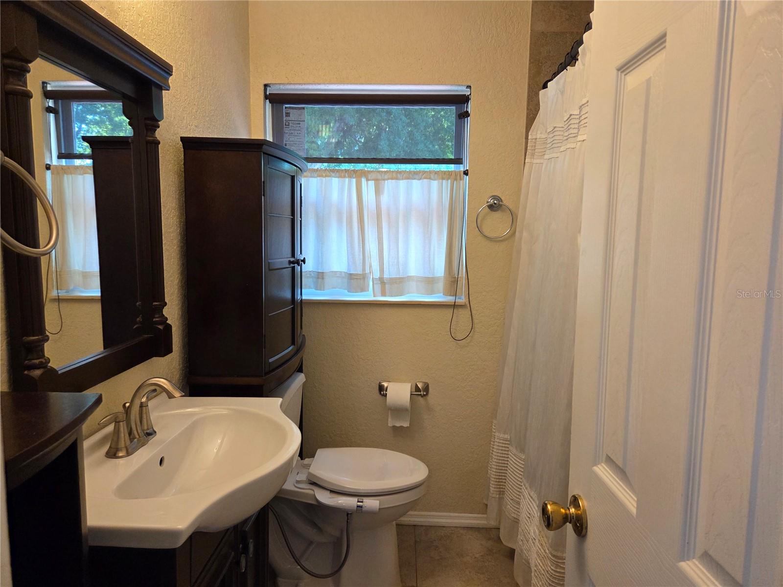 Image 9 of 36 For 5814 20th Ave S