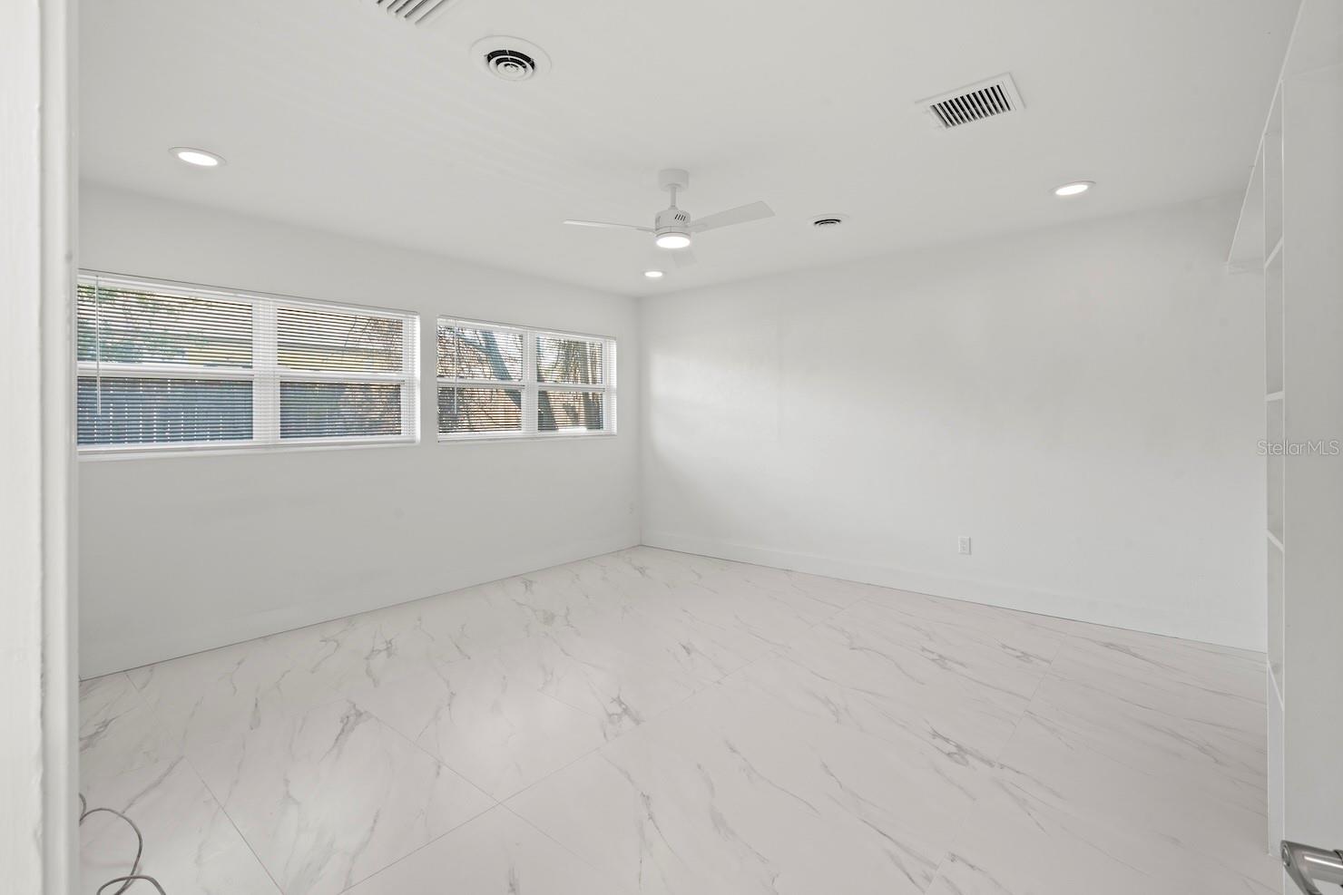 Image 23 of 42 For 1545 Bonair Street