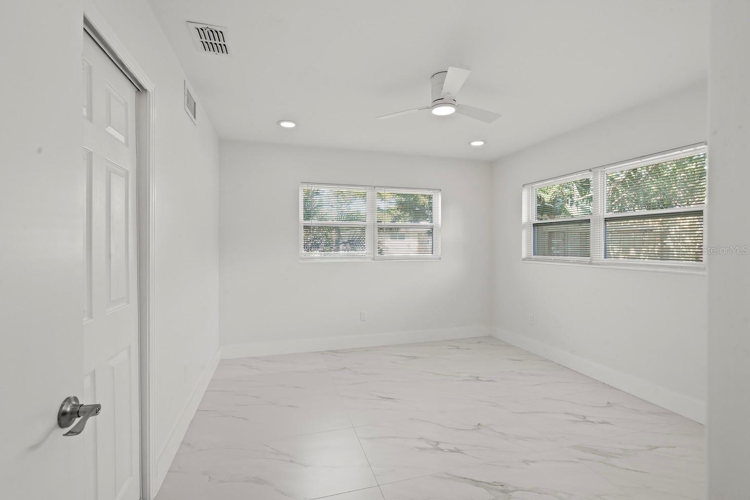 Image 28 of 42 For 1545 Bonair Street