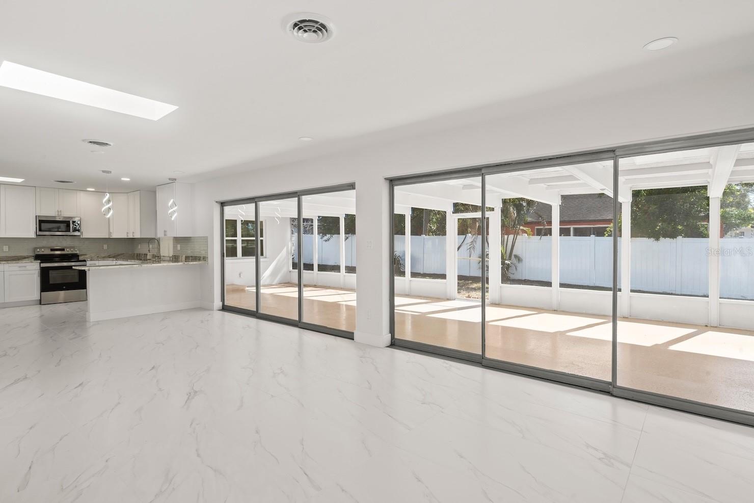 Image 4 of 42 For 1545 Bonair Street