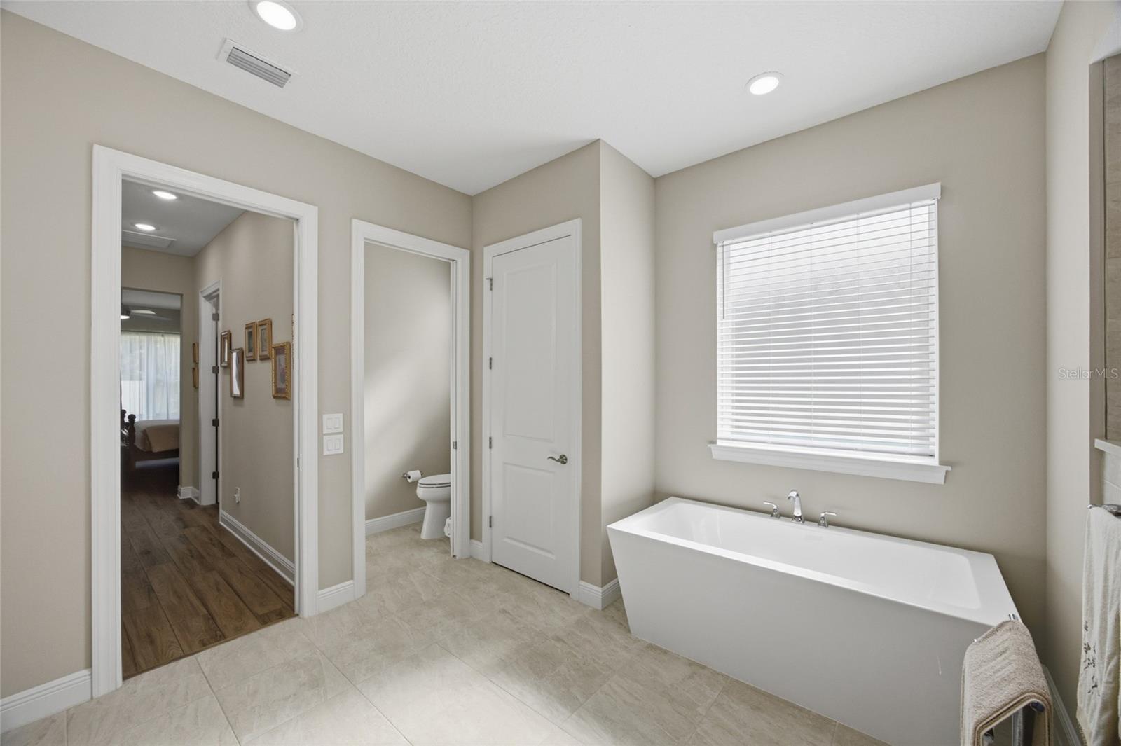 Image 19 of 39 For 115 Brookover Lane