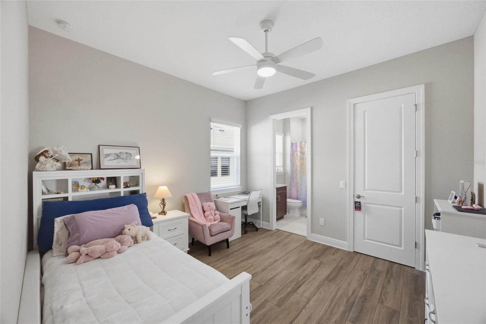 Image 25 of 39 For 115 Brookover Lane