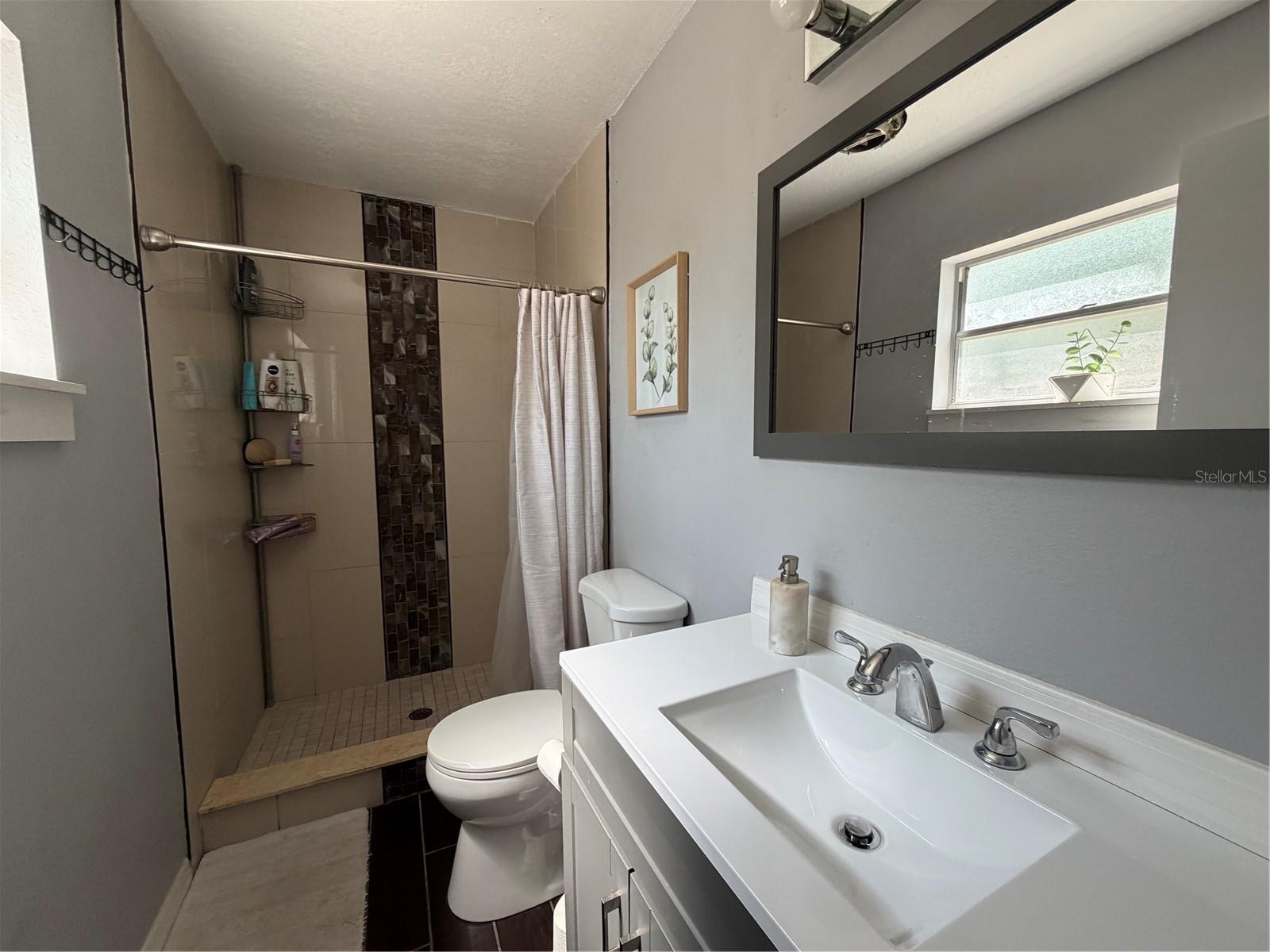 Image 13 of 21 For 1720 Arch Street