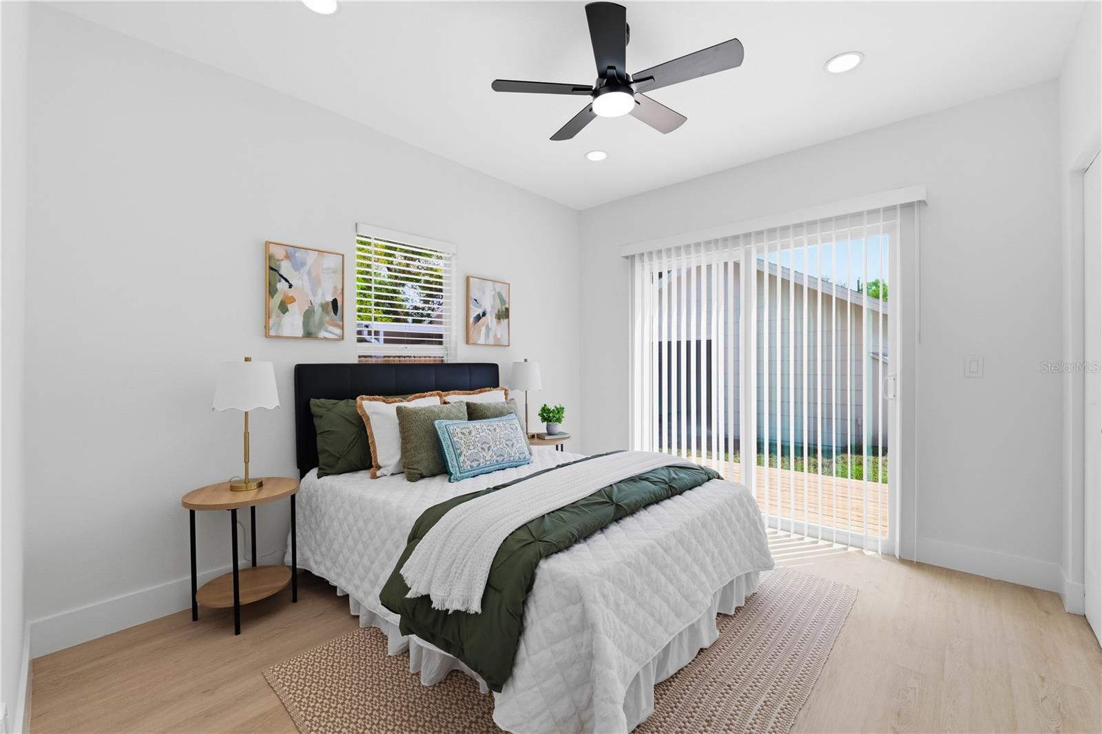 Listing photo id 13 for 106 Lambright Street