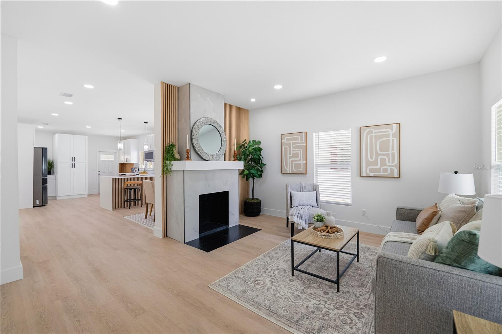 Listing photo id 1 for 106 Lambright Street