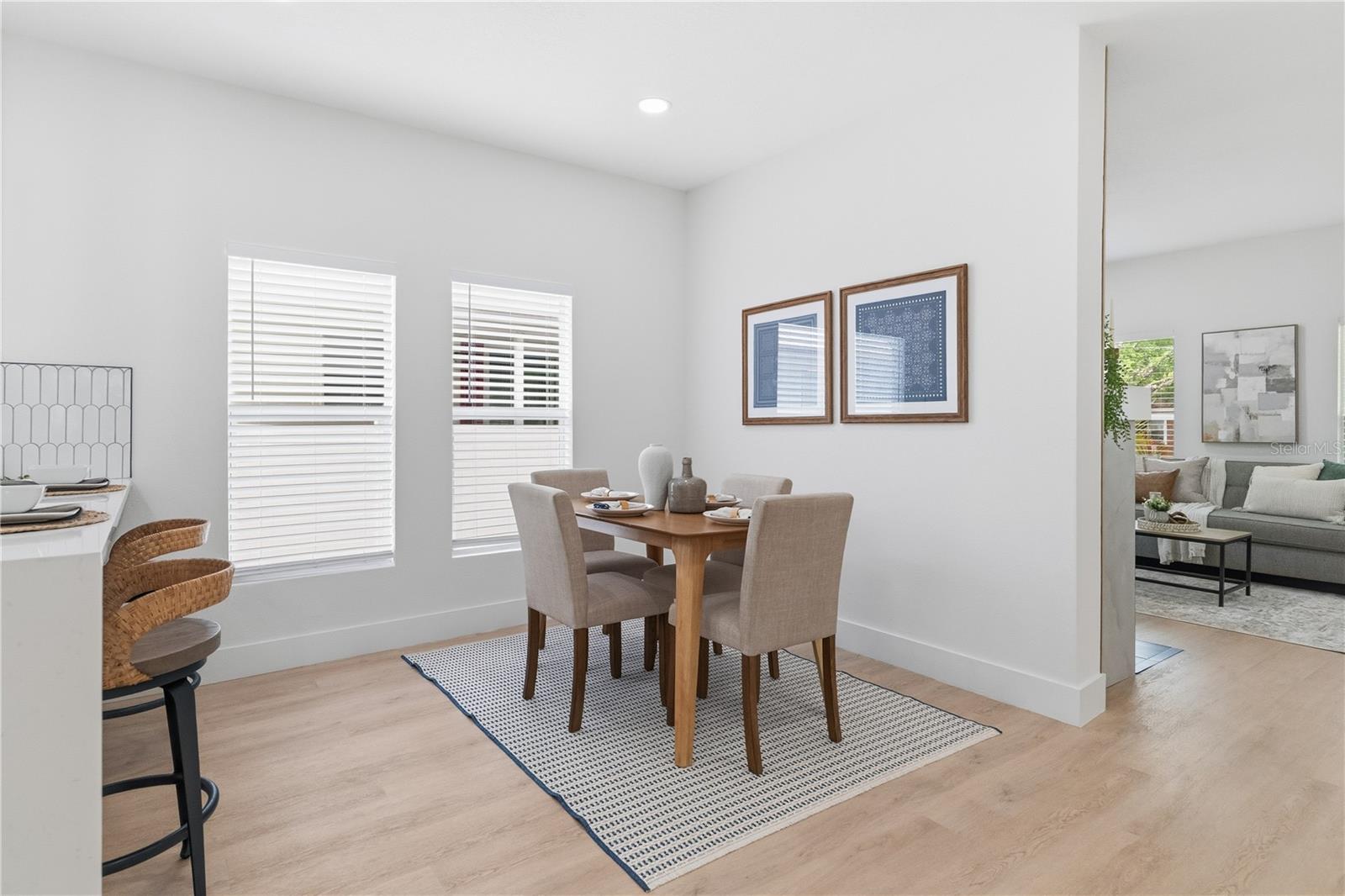 Listing photo id 5 for 106 Lambright Street