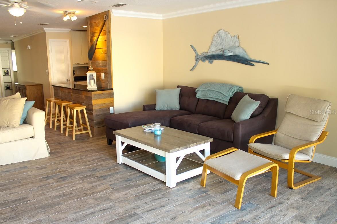 Image 11 of 21 For 4457 Floramar Terrace