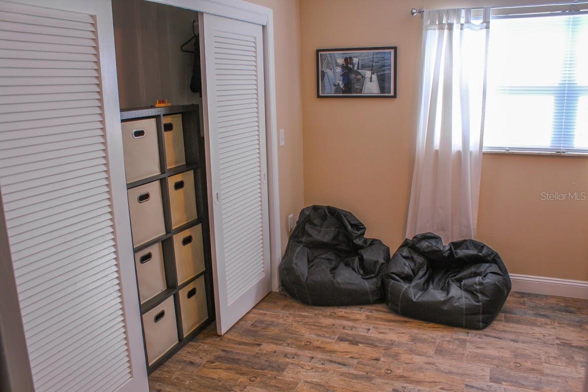 Image 19 of 21 For 4457 Floramar Terrace