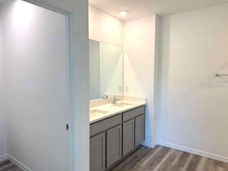 Image 17 of 38 For 32893 Osprey Peak Way