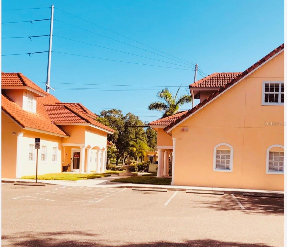 Listing Details for 311 Bullard Parkway, TEMPLE TERRACE, FL 33617