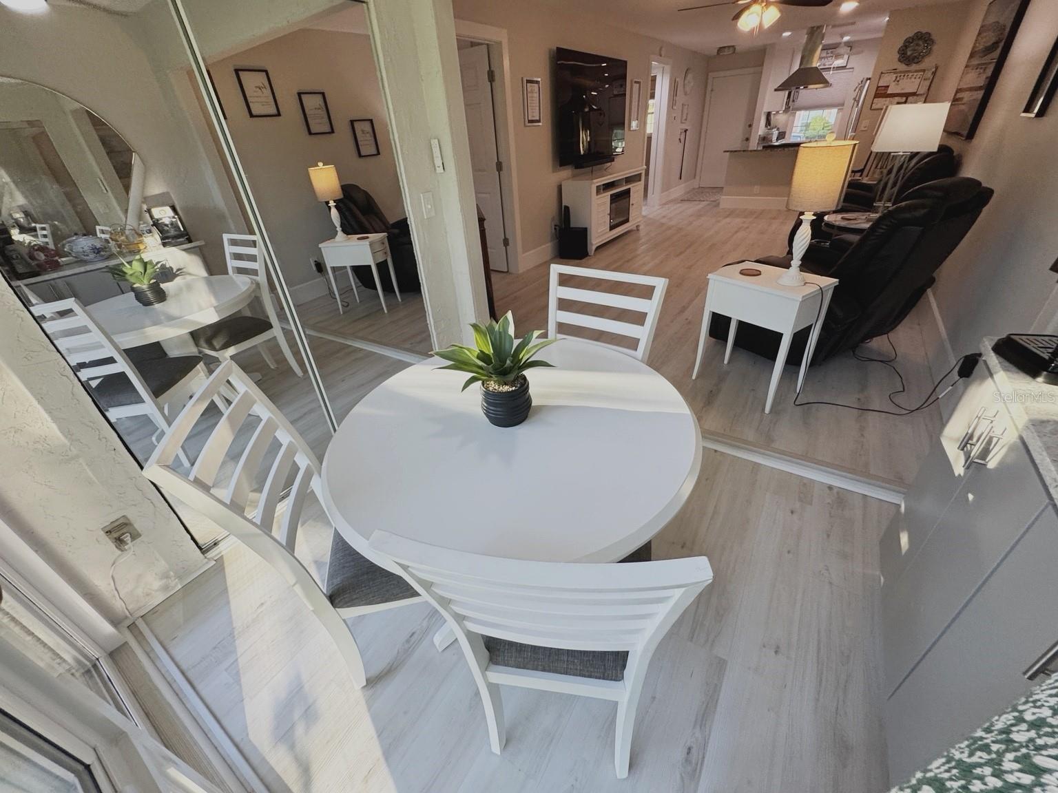 Image 30 of 50 For 2465 Northside Drive 2204