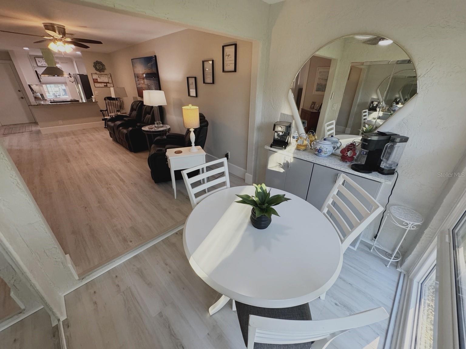 Image 31 of 50 For 2465 Northside Drive 2204