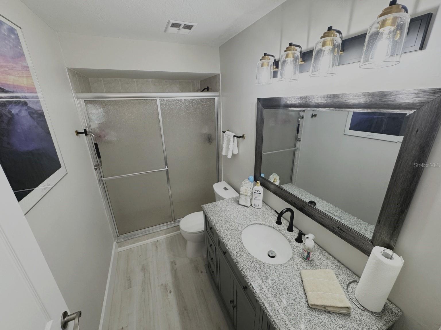 Image 33 of 50 For 2465 Northside Drive 2204