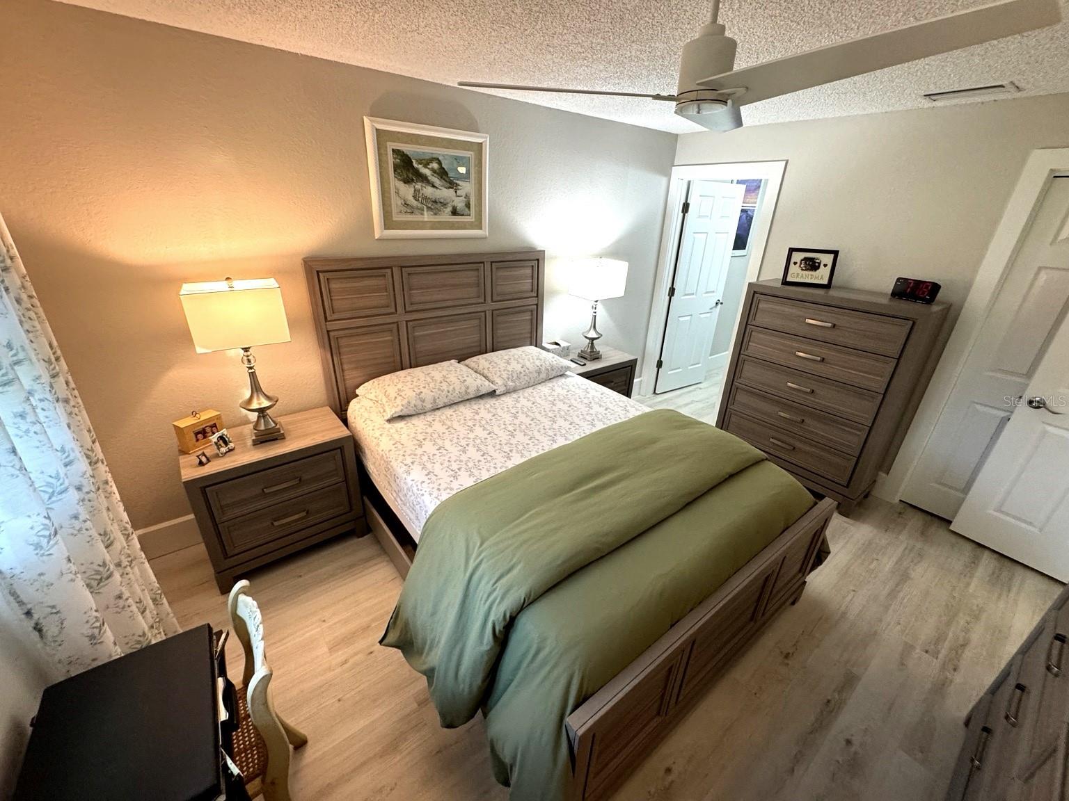 Image 37 of 50 For 2465 Northside Drive 2204