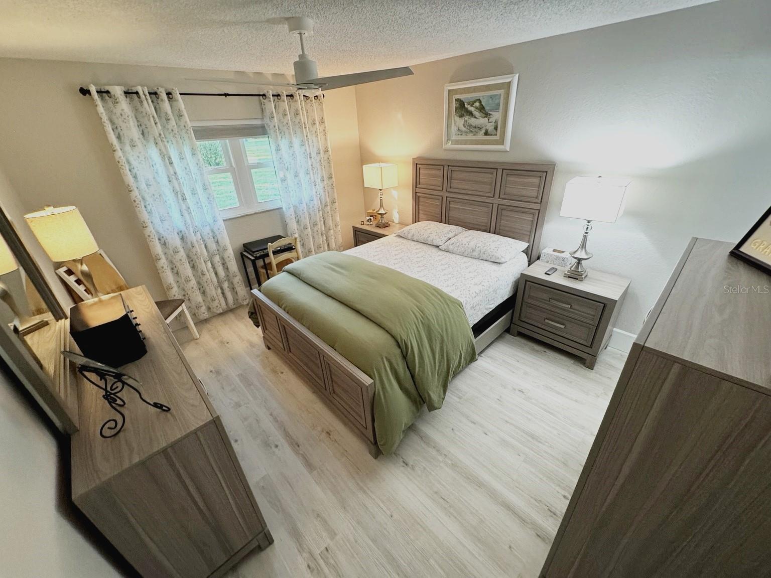 Image 41 of 50 For 2465 Northside Drive 2204