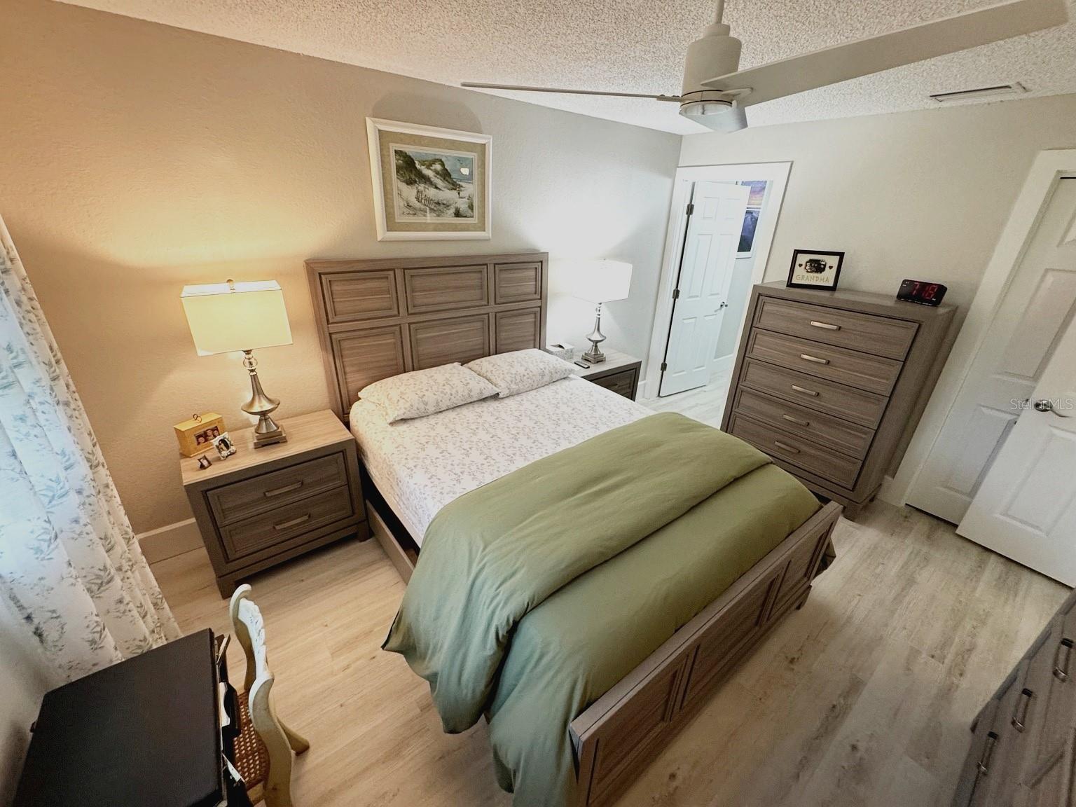 Image 42 of 50 For 2465 Northside Drive 2204