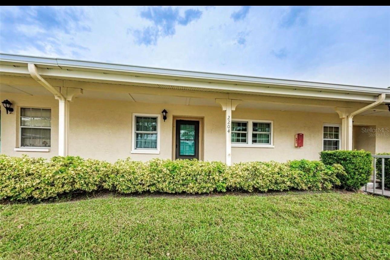 Image 6 of 50 For 2465 Northside Drive 2204