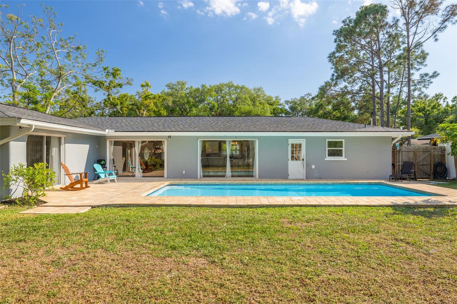 Image 13 of 28 For 3180 San Pedro Street