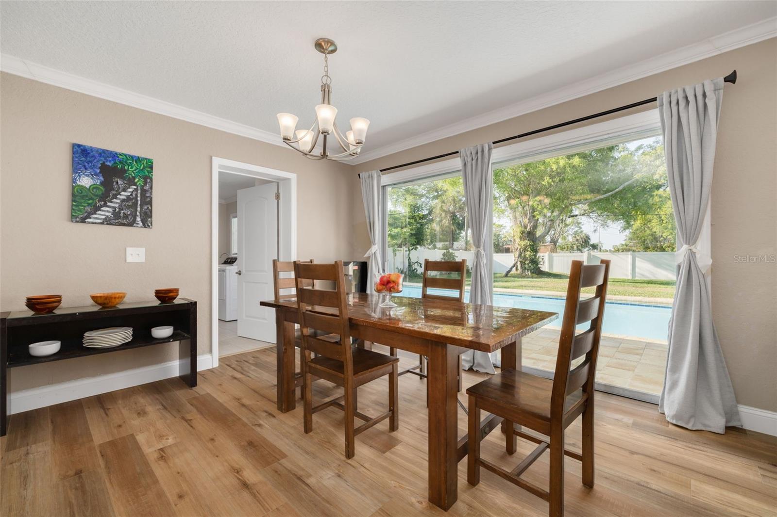 Image 9 of 28 For 3180 San Pedro Street