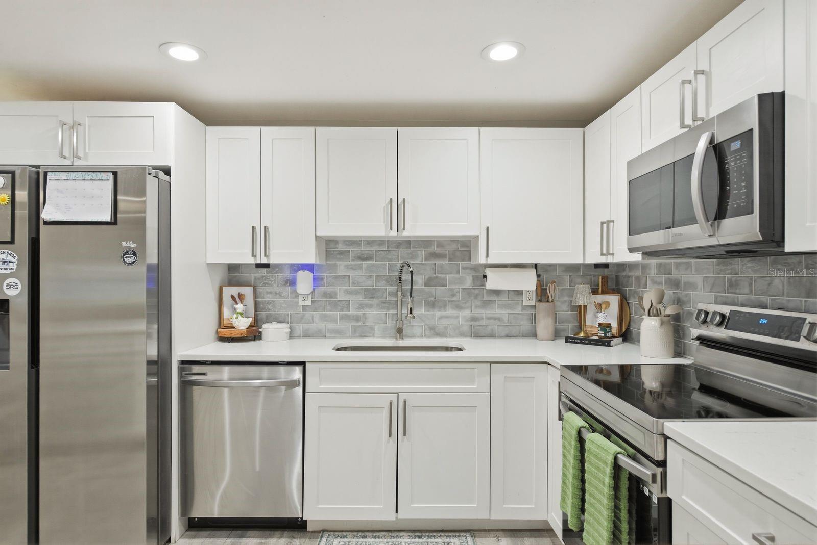 Image 13 of 33 For 8373 76th Avenue