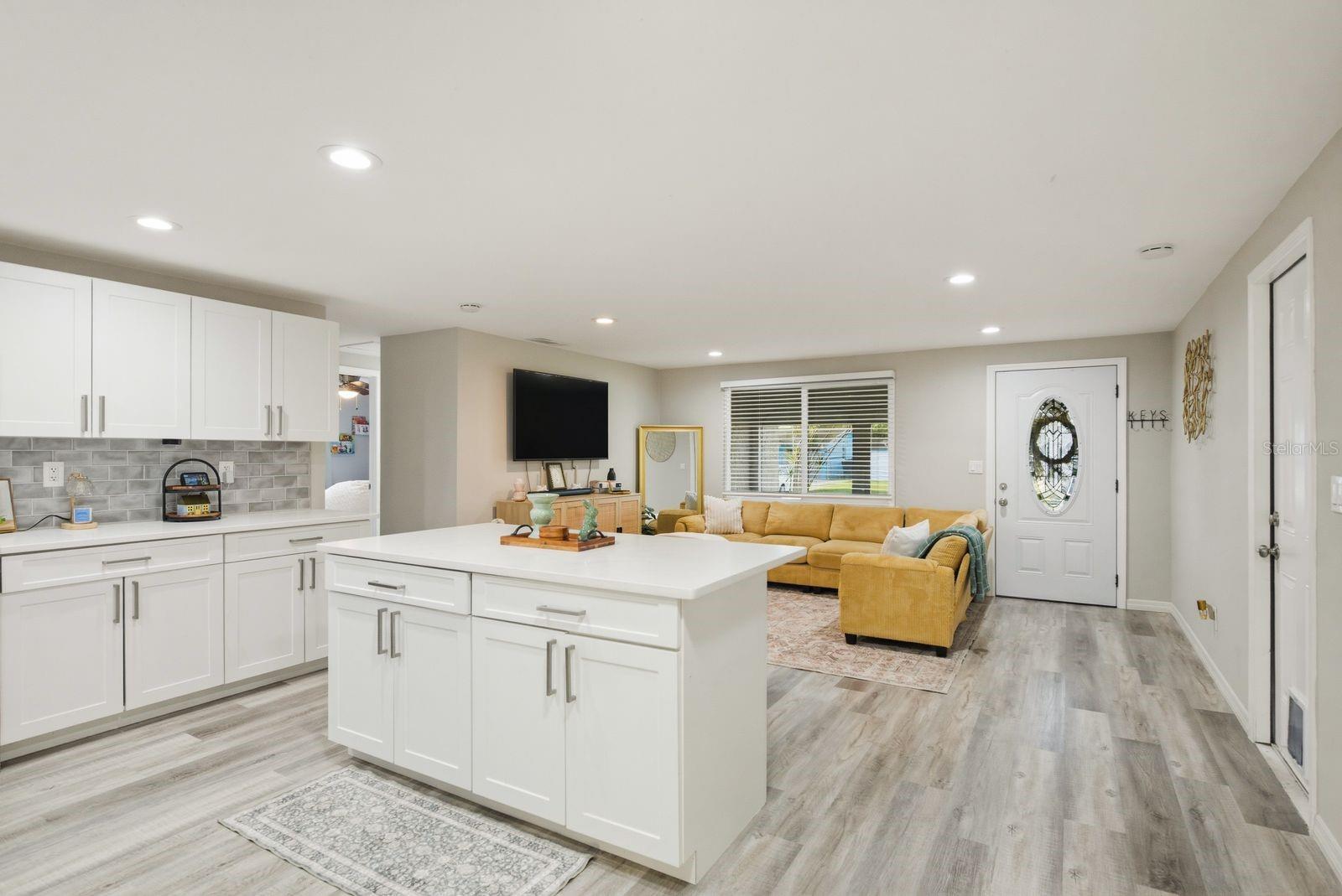 Image 15 of 33 For 8373 76th Avenue